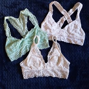 ✨everything must go ✨ BUNDLE of Aerie lace bralettes 😍